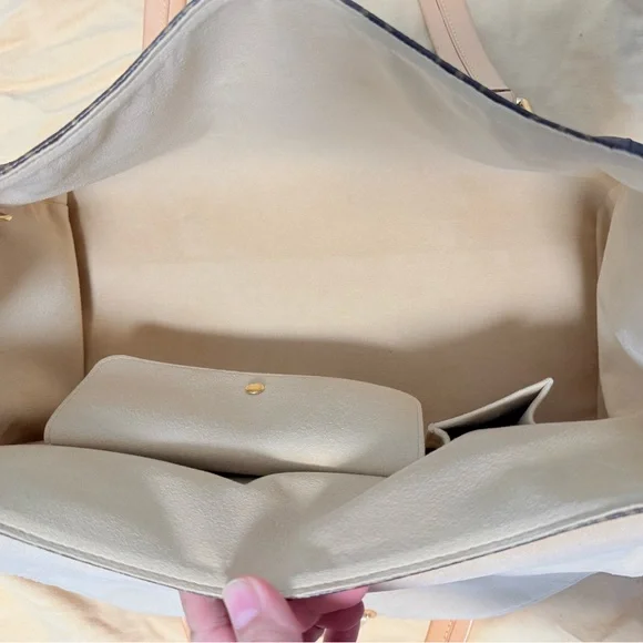 Louis Vuitton Monogram Beverly GM Handbag Made in USA. - Picture 13 of 16